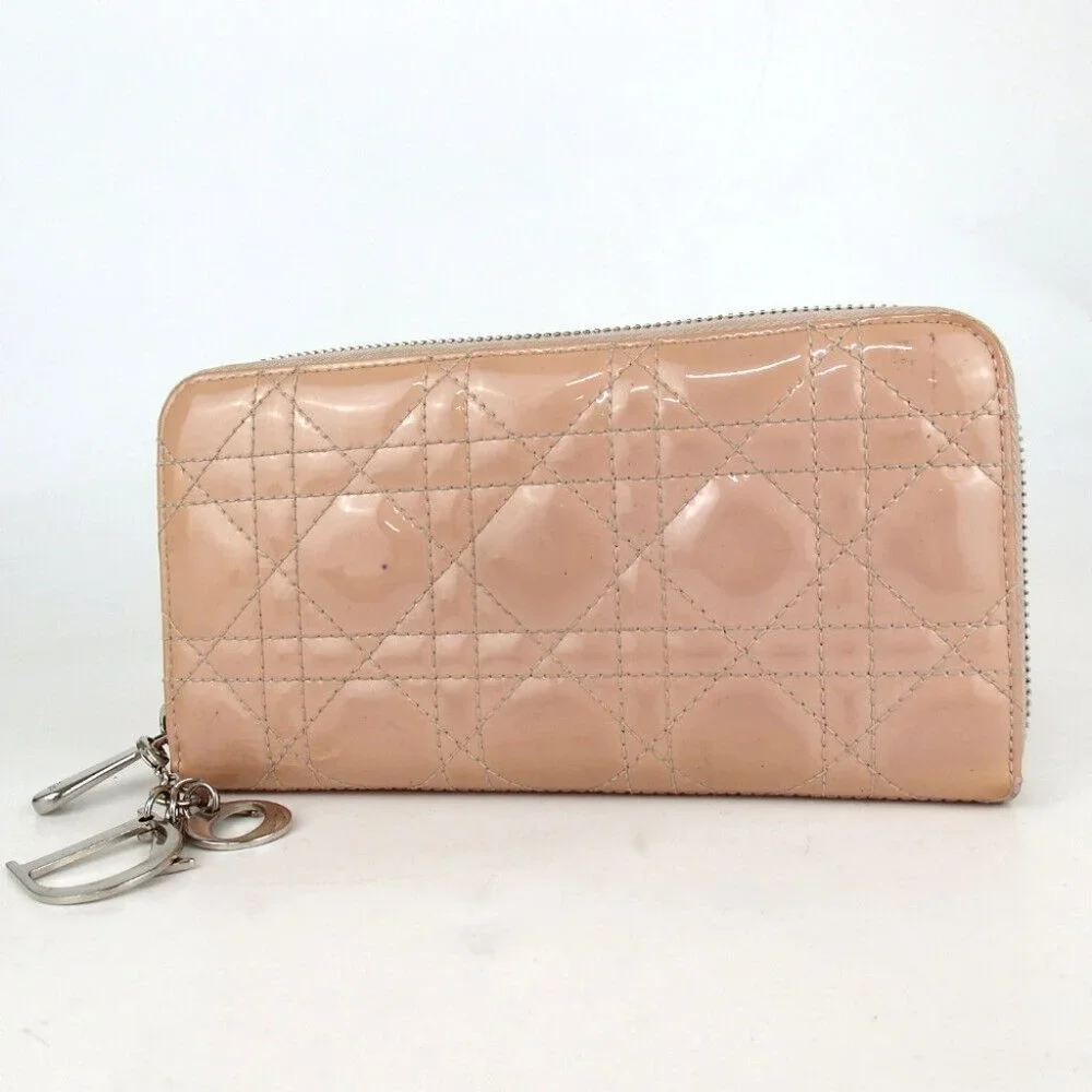 Authentic Christian Dior 25MA0114 Lady Dior Canage Stitch purse